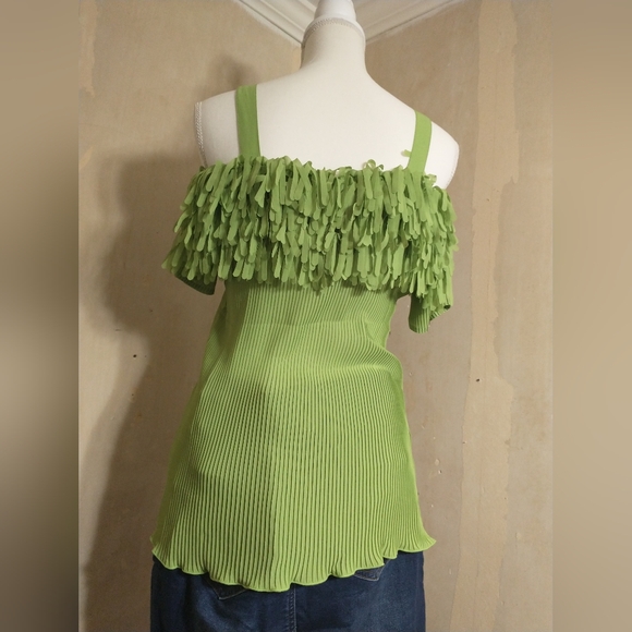 Green Off-Shoulder Ruffle Top - Picture 7 of 10